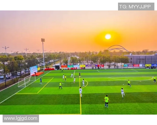 足球的魅力与激情如何影响年轻人的成长与发展之路