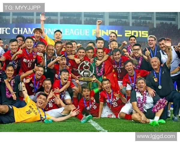 恒大足球的辉煌历程与未来展望：从巅峰到重生的奋斗之路